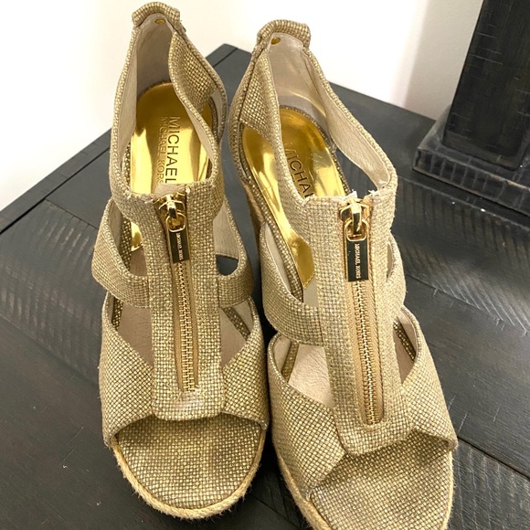 Michael Kors Heels/Wedges - Picture 2 of 3